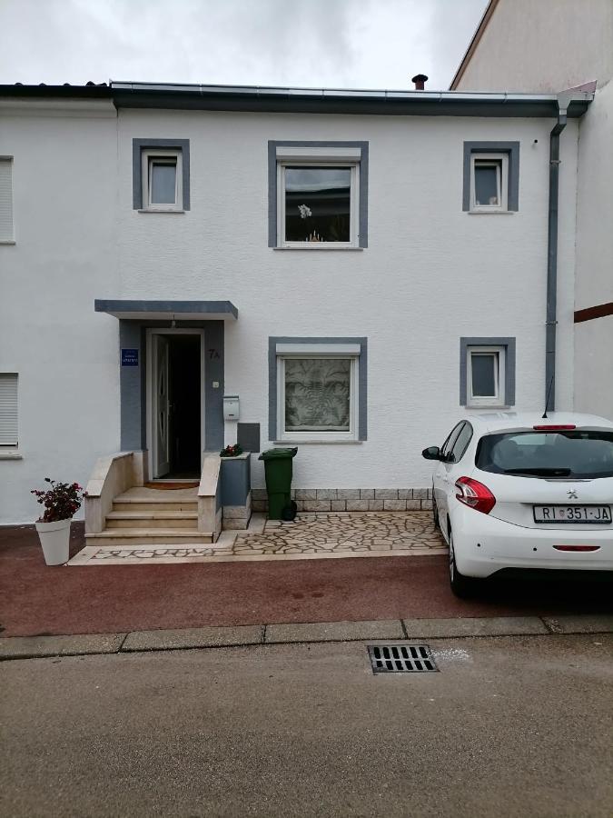 Turina Lejlighed Crikvenica Eksteriør billede